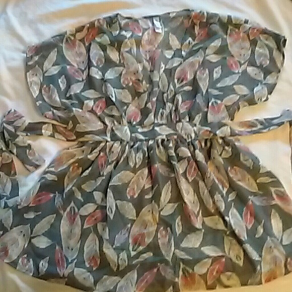 Xhilaration top blouse. Leaf.  cute!
