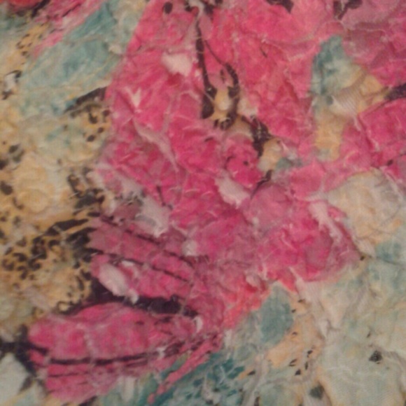 A Pastel Paper Machete Pallet - Picture 3 of 4