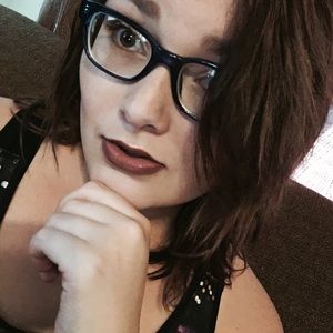 Meet your Posher, Isabel