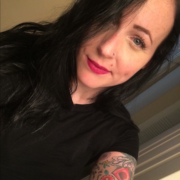 Meet your Posher, Chelsea - Picture 2 of 4