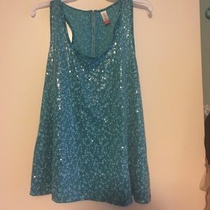 Shimmery aqua tank ♦️BUNDLE ONLY♦️