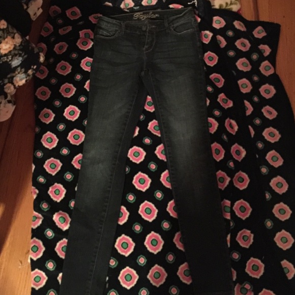 Medium wash skinny jeans