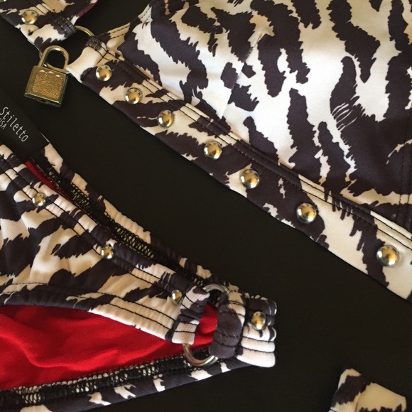 Zebra black white studded ring bikini halter top L - Picture 3 of 4