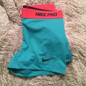 Nike Pro Short (XS)