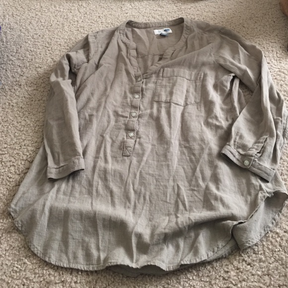 Last chance! Old navy top