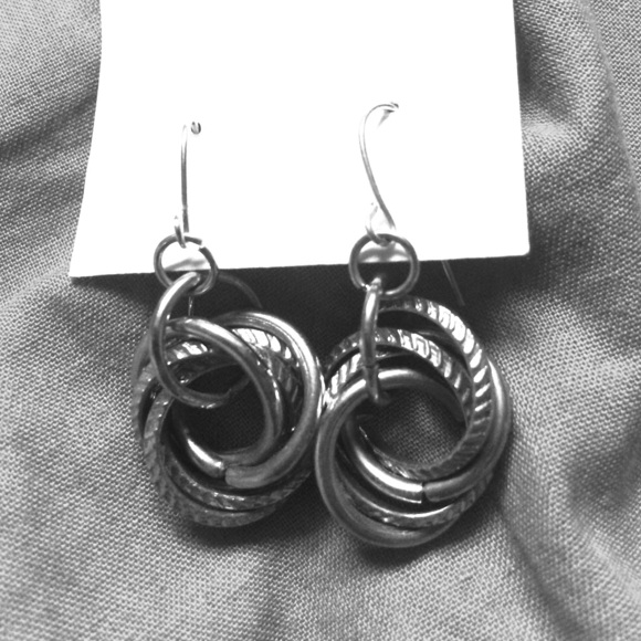 Beautiful Silver Swirly Earrings