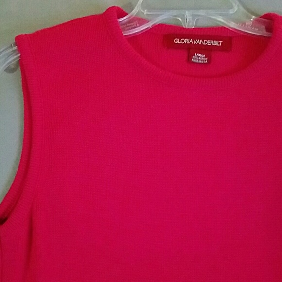 *SOLD* Gloria Vanderbilt Sleeveless Top