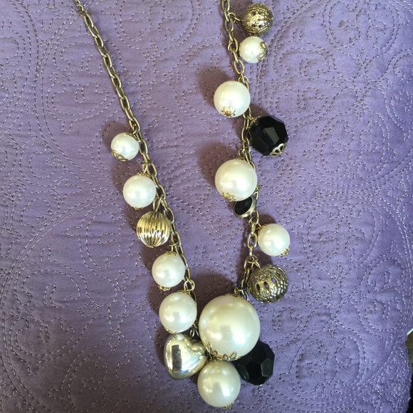 NECKLACES! - Picture 2 of 4