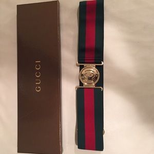 Gucci waist belt with gold emblem