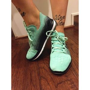 Brand new under Armour sling shot running shoe