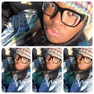 Meet your Posher, Tonya