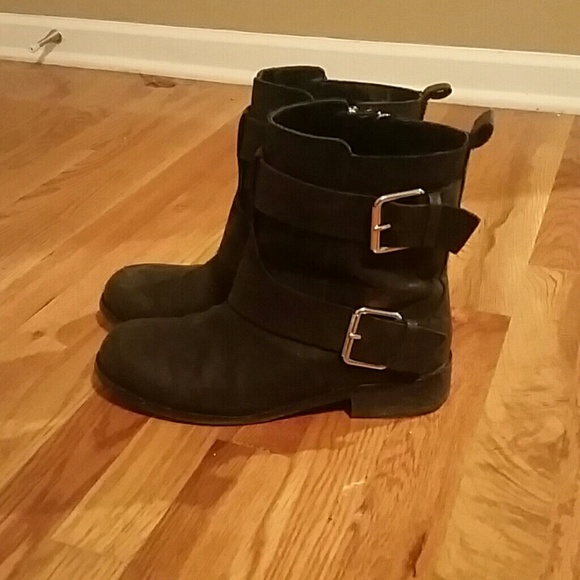 Super cute black biker boots