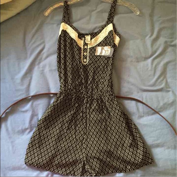 NWT Forever 21 romper
