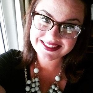 Meet your Posher, Felicia