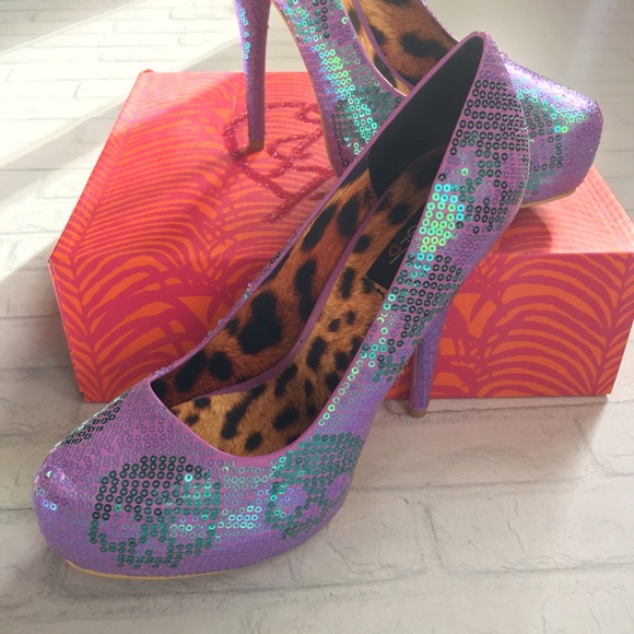 Iron fist lavendar skull heels - Picture 3 of 3