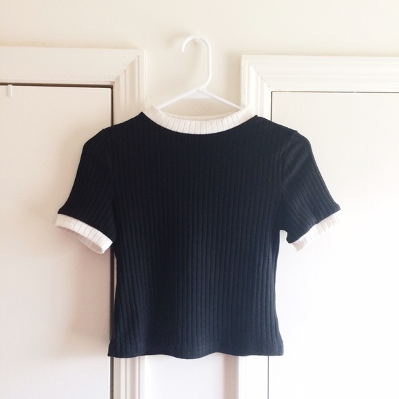 Brandy Melville Tops - Brandy Melville Tuanne Ribbed Top