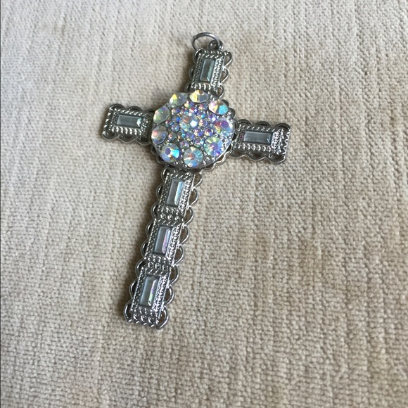 Silver cross pendant