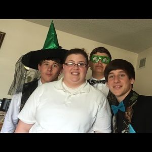 Meet your Posher, Becky