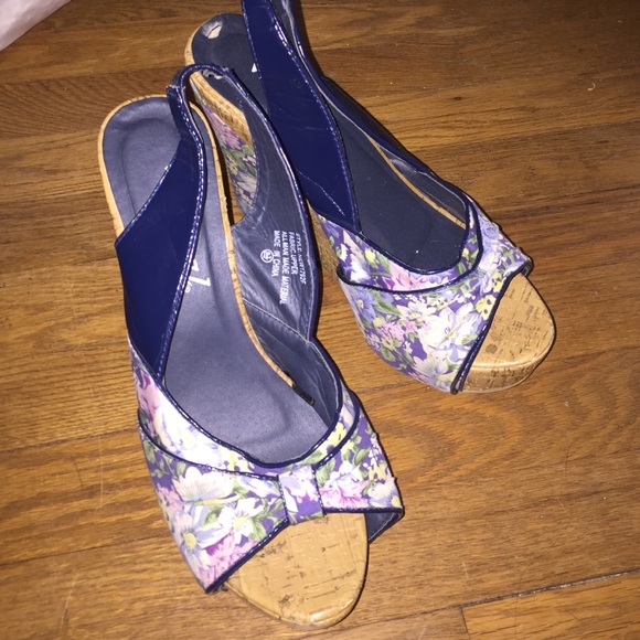 Wet seal heels
