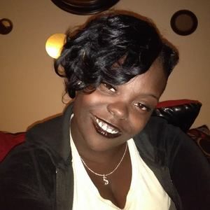 Meet your Posher, Stacy