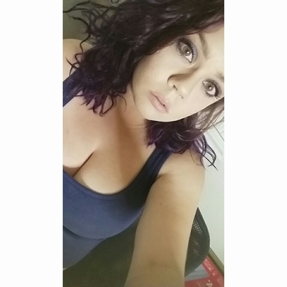 Meet your Posher, Brianna - Picture 1 of 1