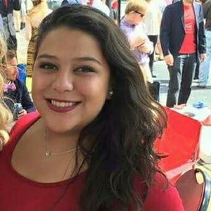 Meet your Posher, Raquel