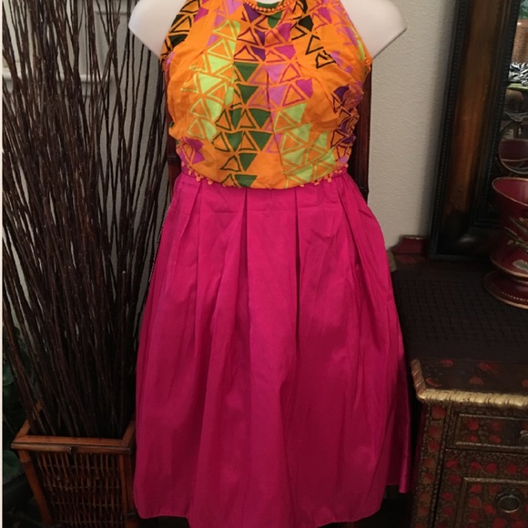 Bright fuchsia lined midi skirt - Picture 2 of 3