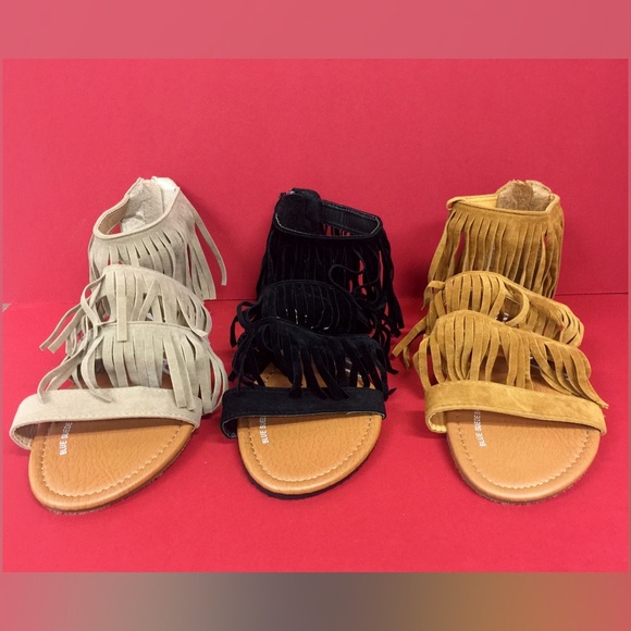 NEW Fringe Sandals - Picture 2 of 3