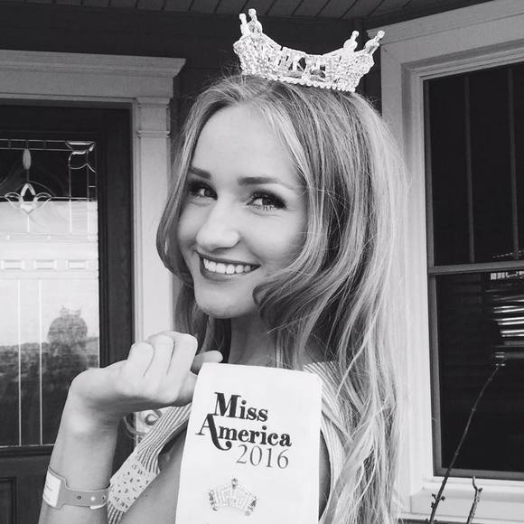 Meet your Posher, Kelly - Picture 1 of 1