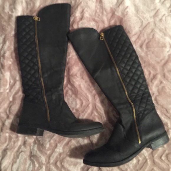 Black Steve Madden boots