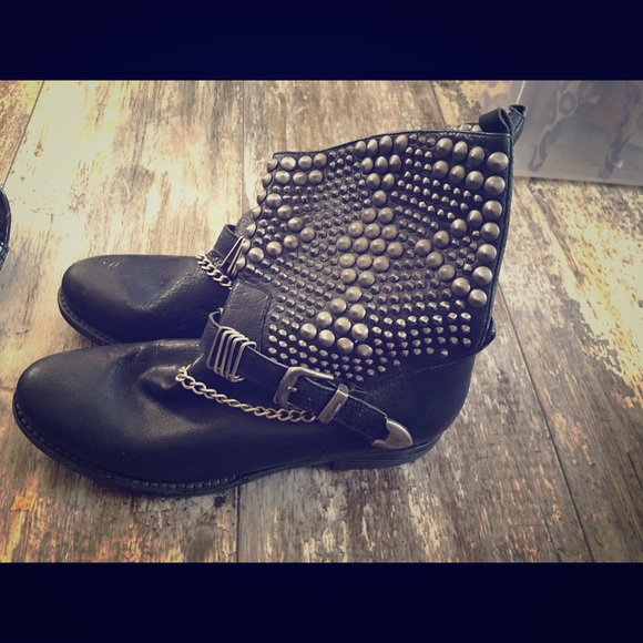 The perfect "biker boot"!!