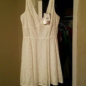 White lace Lily Rose dress w/open back