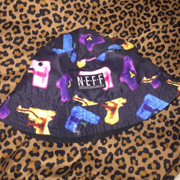 Neff bucket hat - Picture 2 of 2