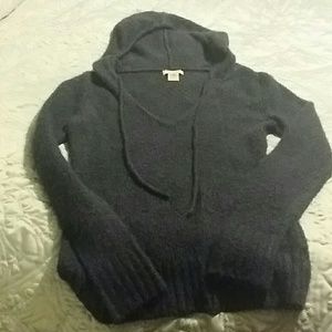 Hooded V-neck Sweater