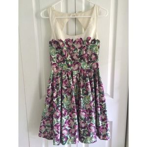 🎉PRICE DROP!🎉-Lauren Conrad Floral Dress