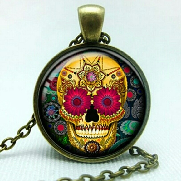 🍒JUST IN🍒 Sugar Skull Pendent
