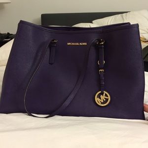 Michael kors saffiano jet set tote in purple