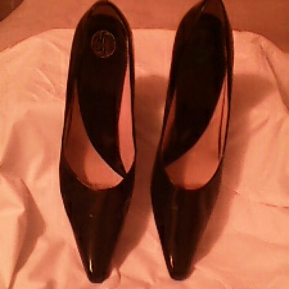 Patent Leather Pumps - Picture 4 of 4