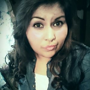 Meet your Posher, Roxana