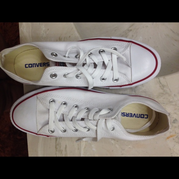 NEW CONVERSE CHUCK TAYLOR ALL STAR Size 10