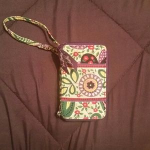 ❌❌ SOLD Vera Bradley phone/card wristlet❌❌
