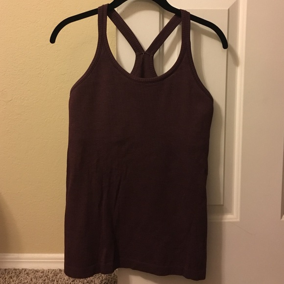 Lululemon Ebb to Street tank