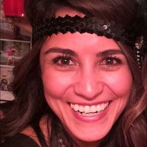 Meet your Posher, Desi