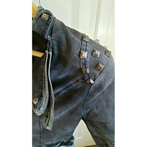Motorcycle Cropped Jacket - Picture 3 of 4