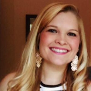 Meet your Posher, Courtney