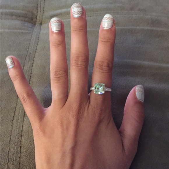 Green Jewel Silver Ring
