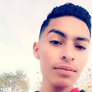 Meet your Posher, Josue