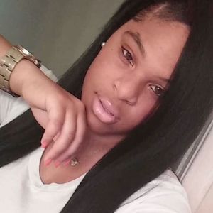 Meet your Posher, Candace