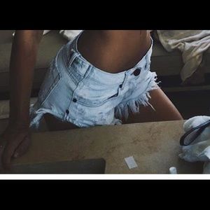ISO these exact one teaspoon shorts size 23