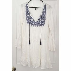 COMFORT ALERT! Beachy White Linen Dress